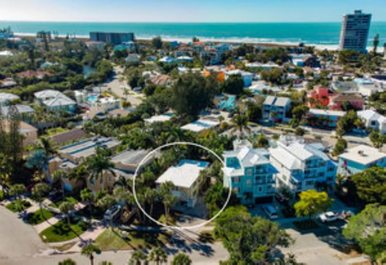 Avenida Upper Holiday home