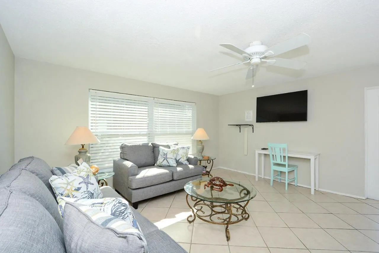 Canal 315 - Right In Village! Holiday home Siesta Key