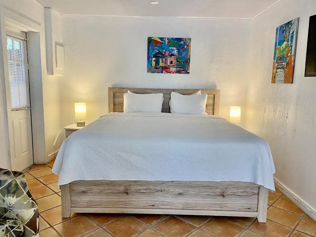 The At Turtle Beach (adults Only) Apartment