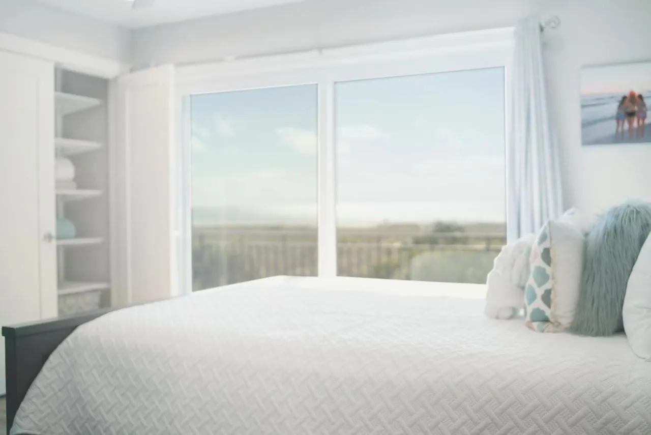 A Tide That Binds Us Apartment
