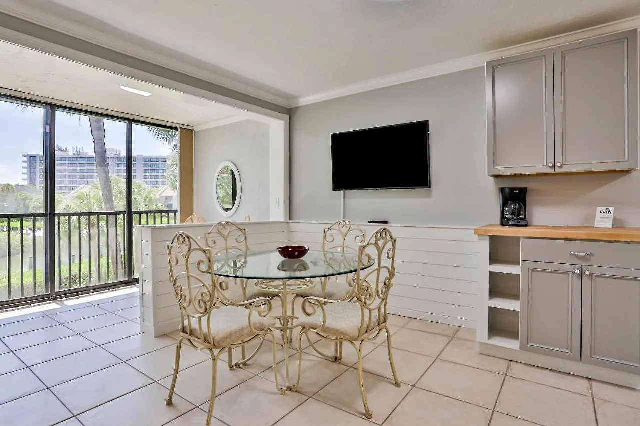 Apartment Midnight Cove Ii 823