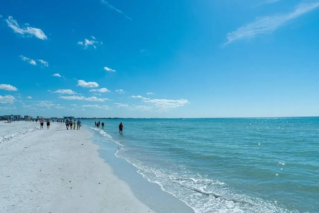Can't Get Closer To The Than Beachy 3 Bedroom *
