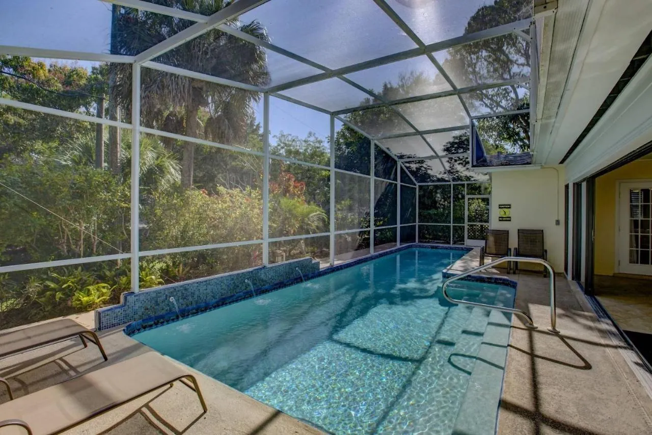 Avenida Sanctuary * Siesta Key