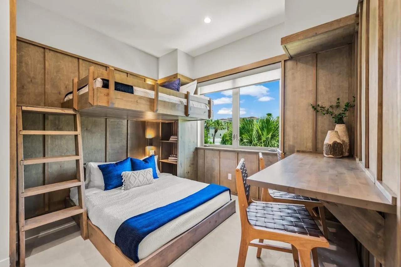 Holiday home Elevated Perspective *