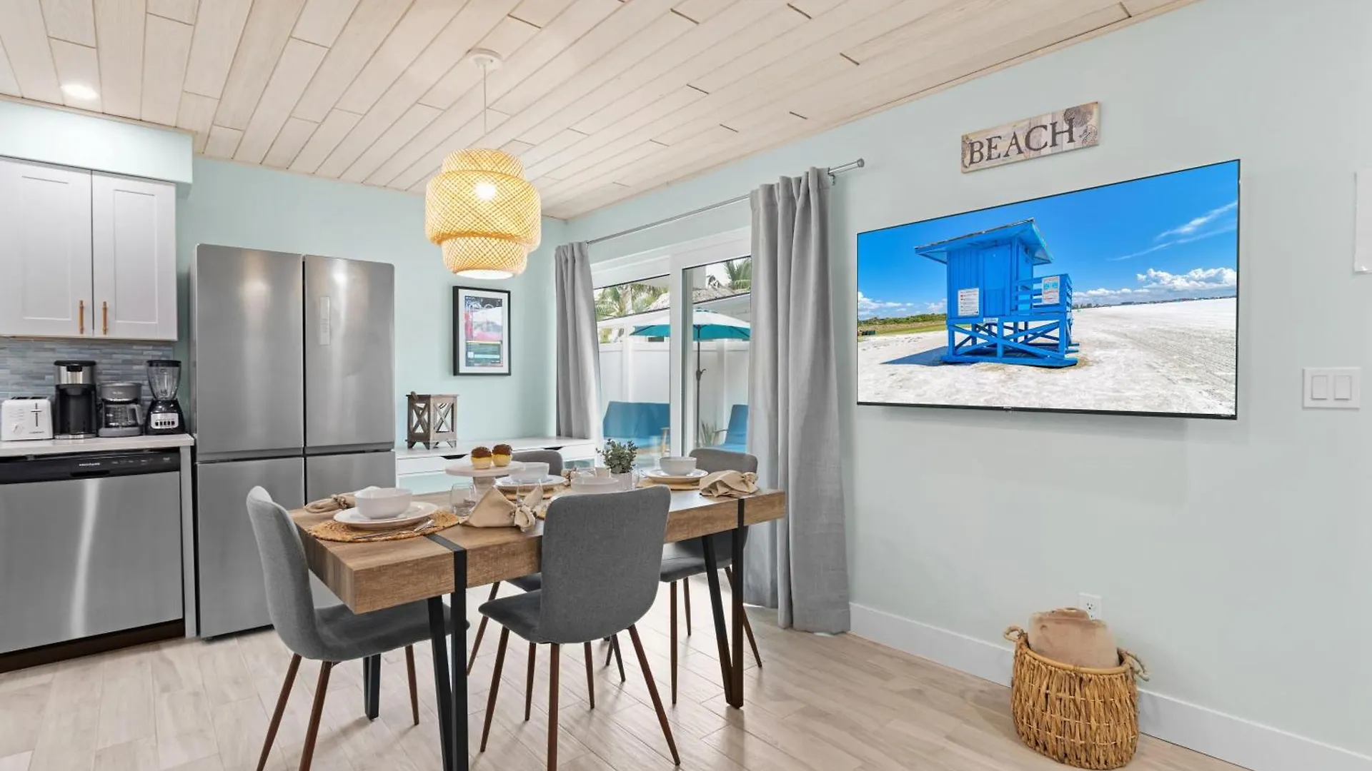 The Coral Reef - L Siesta Key