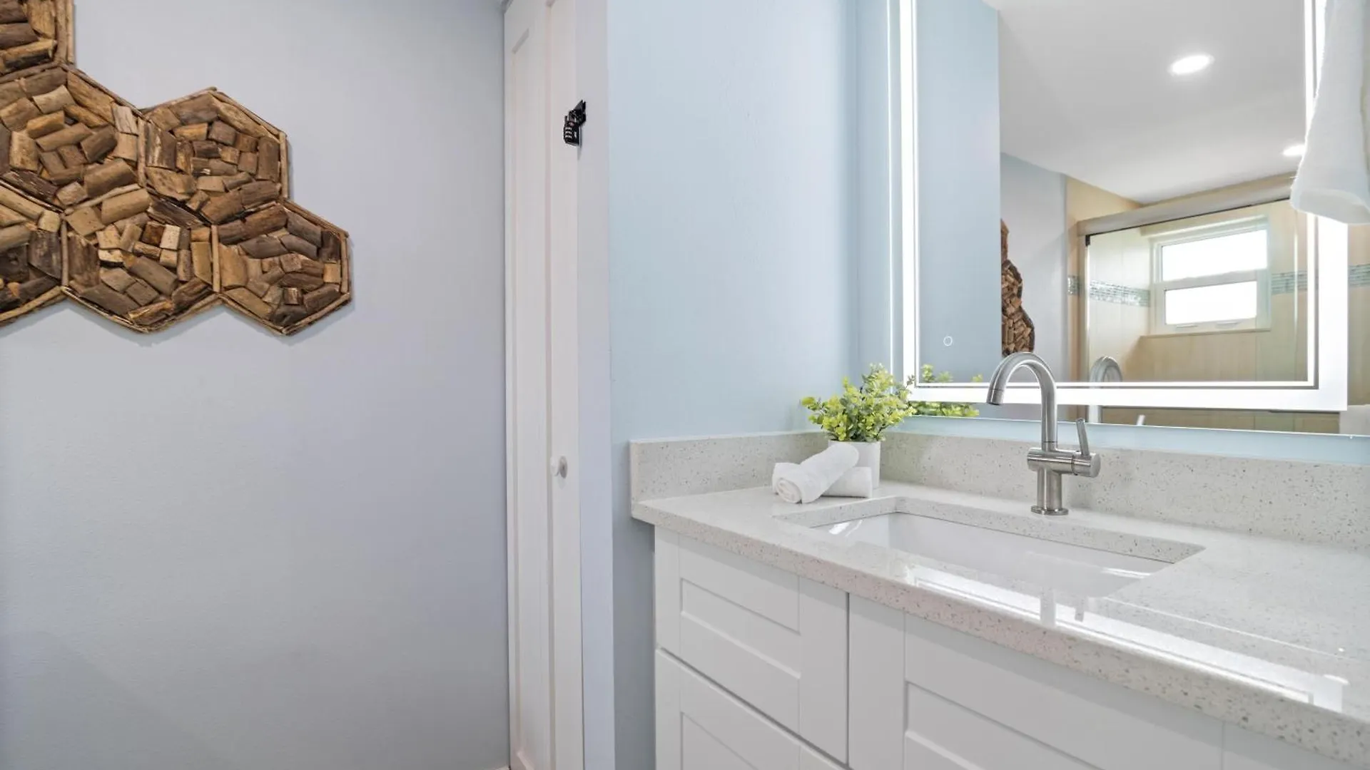 Holiday home Sea Breeze - 275