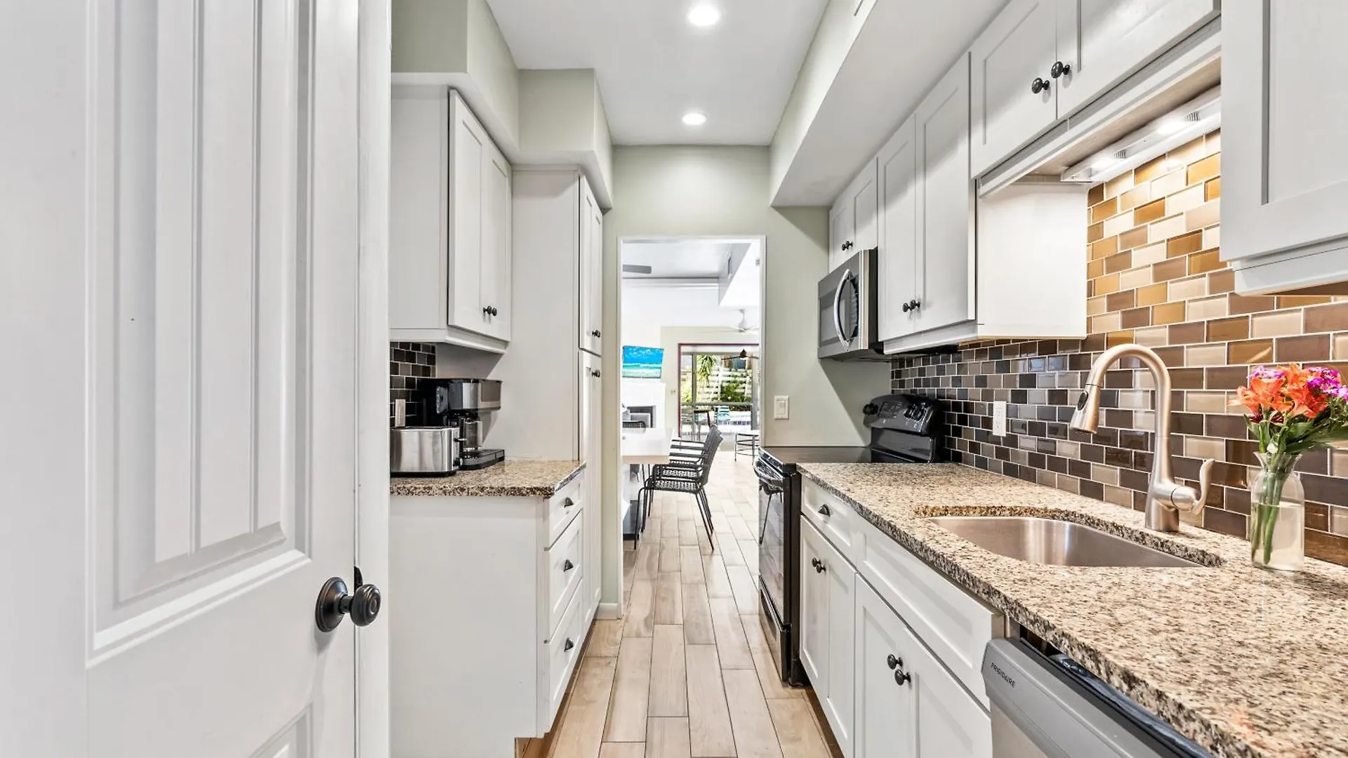 Exclusive Oasis, Private Pool, Village And Walkable