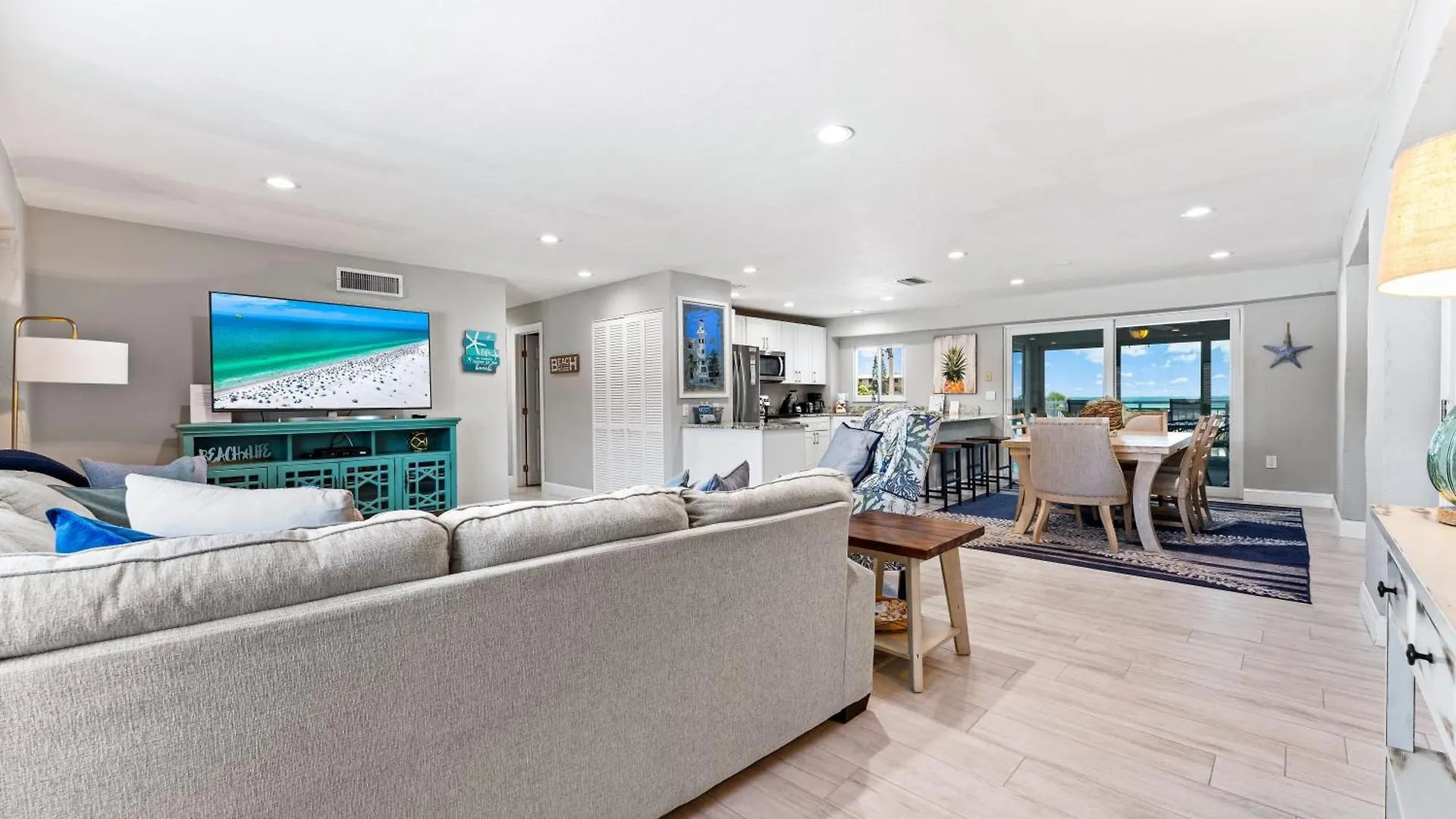 Jamaica Royale Beachfront Tower Apartment