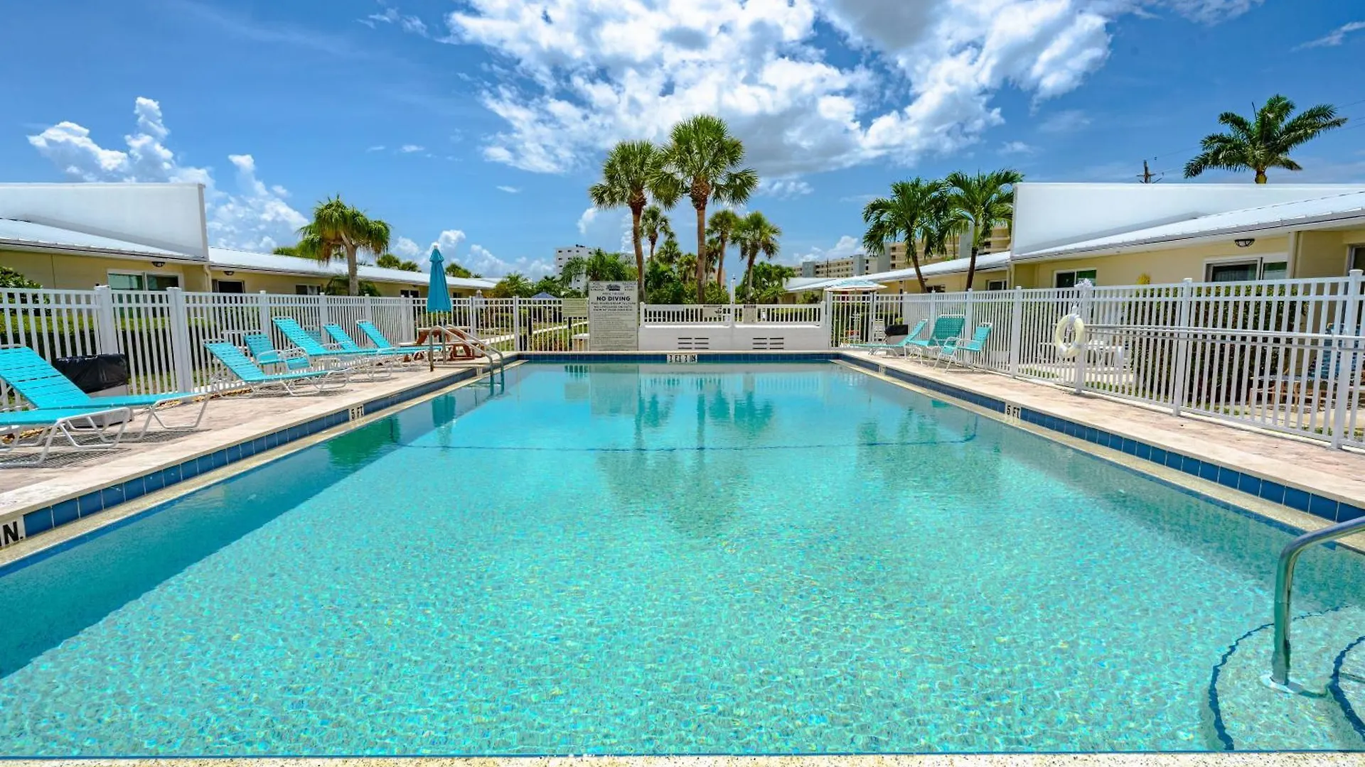 Apartment Jamaica Royale Beachfront Tower