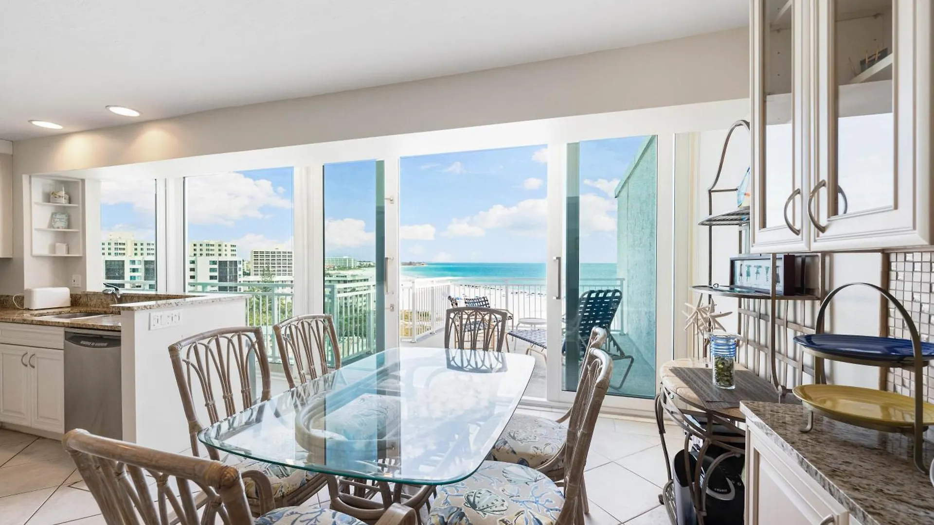 Apartment Jamaica Royale Beachfront Tower Siesta Key