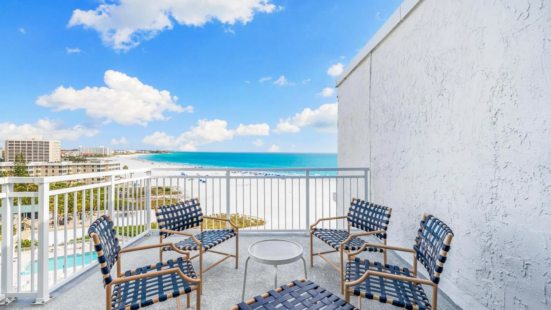 Apartment Jamaica Royale Beachfront Tower *