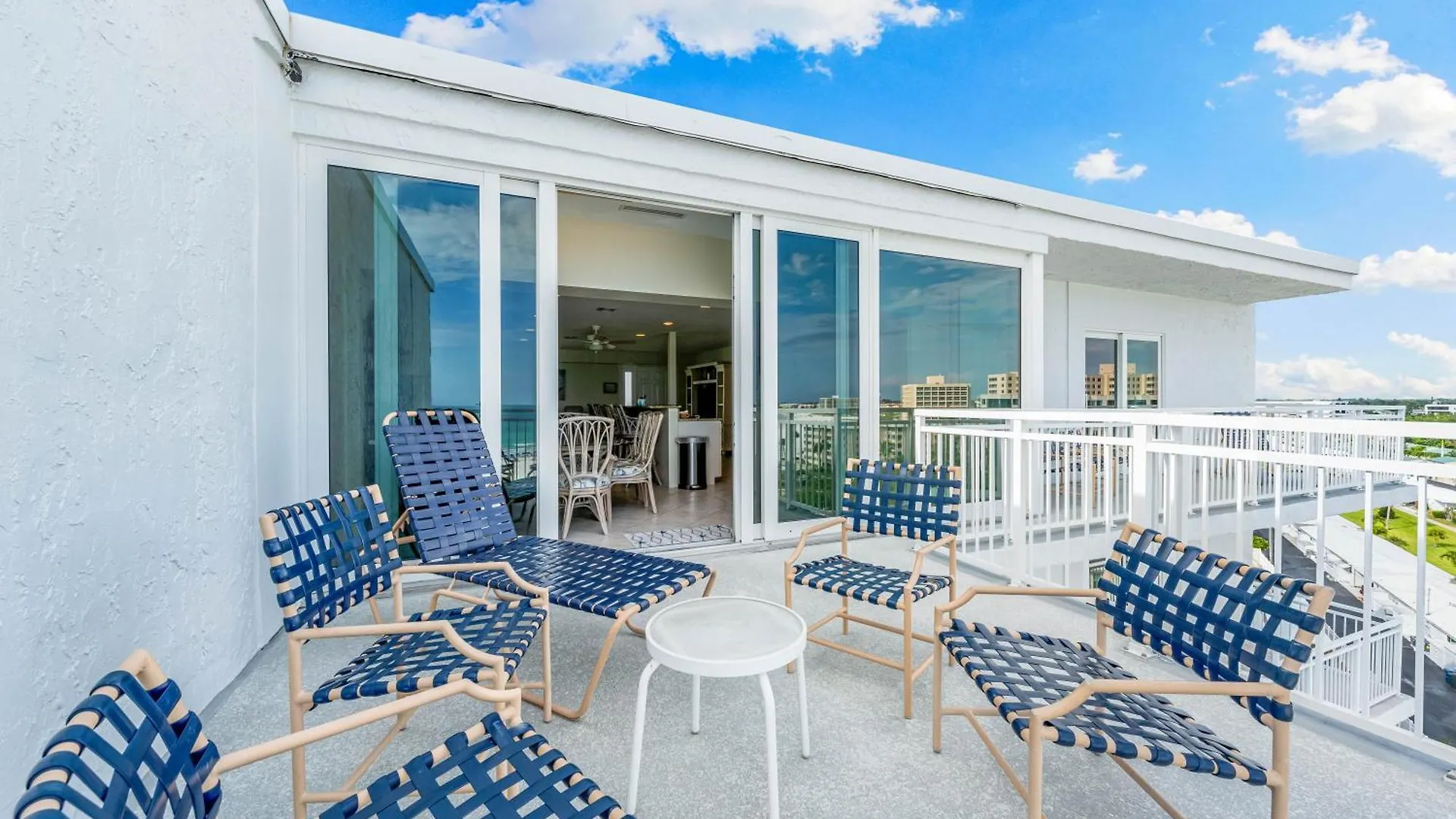 Jamaica Royale Beachfront Tower Apartment Siesta Key