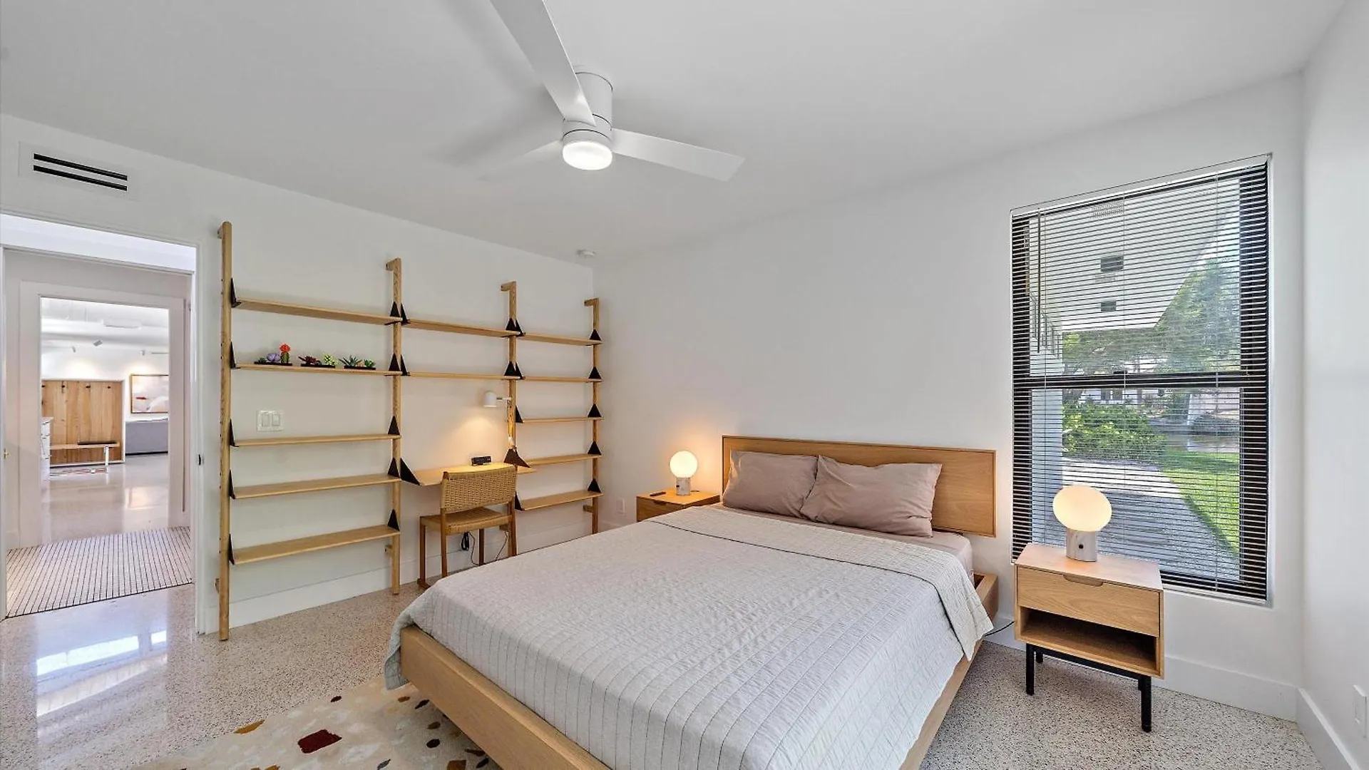 The Windward House سيستا كي