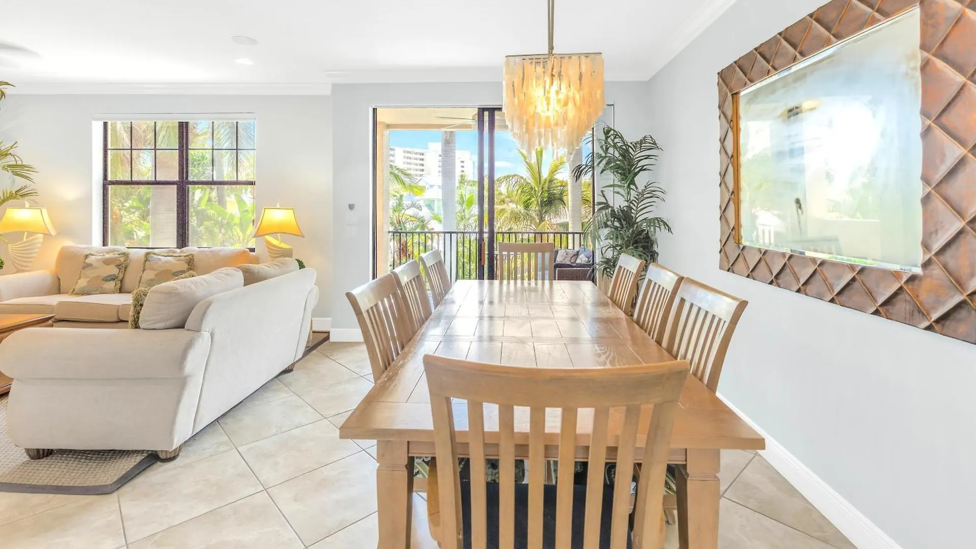 Apartment One-of-a-kind! Pool, Terraces, Ocean-view Rooftop, In Siesta Village At Beach!