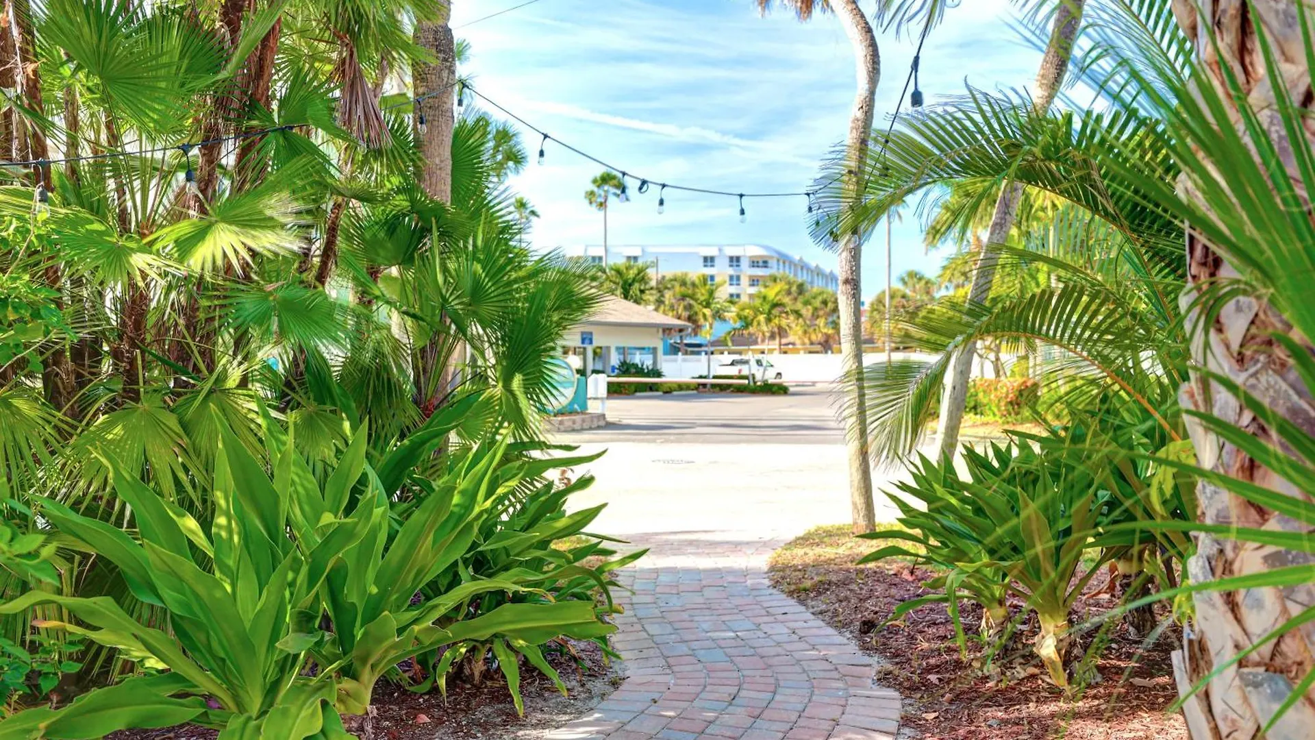 Newly Remodeled Apt! Key-west Victorian With Access, To Beach! Apartamento *