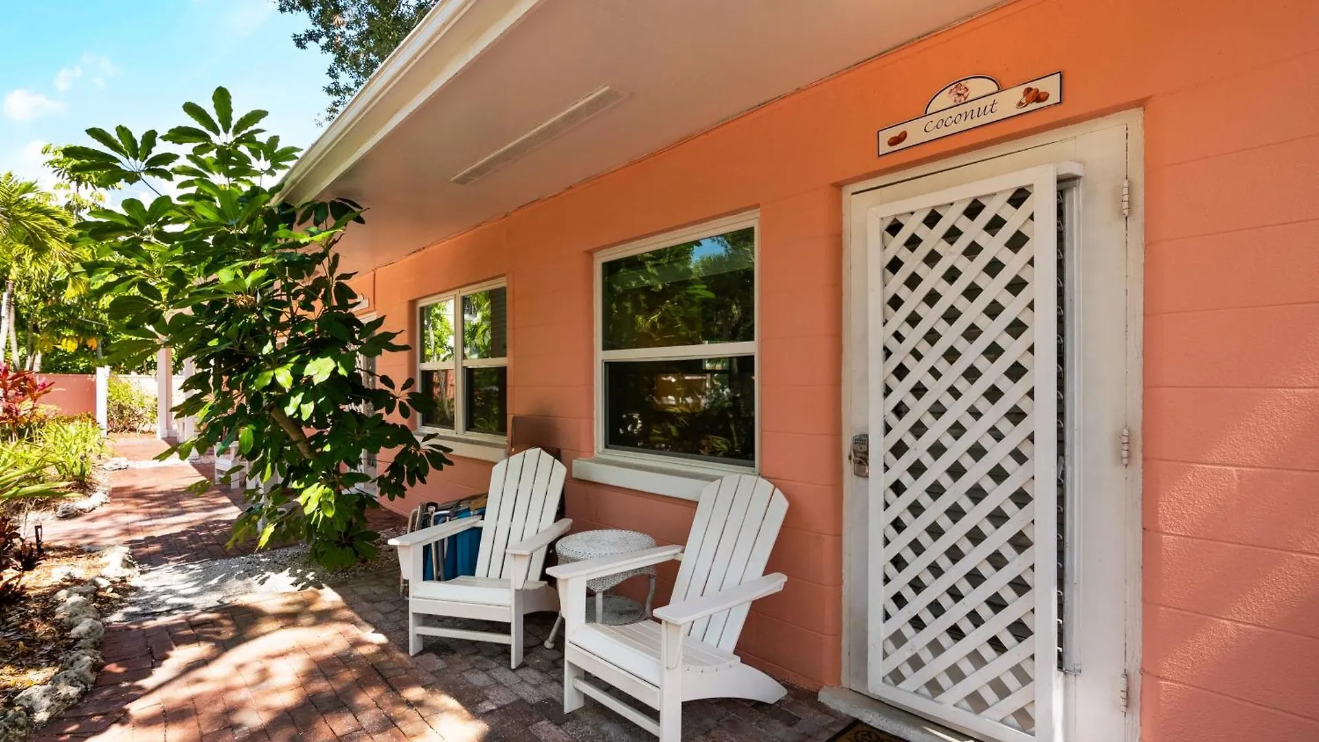 Holiday home Heron Lagoon, Dock, Pool, The Coconut At *