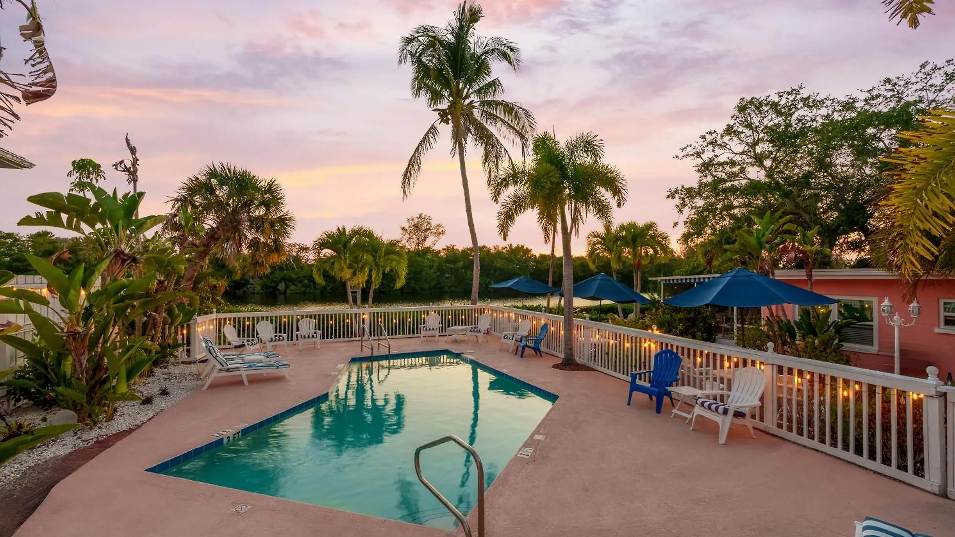 Heron Lagoon, Dock, Pool, The Dolphin At Holiday home Siesta Key