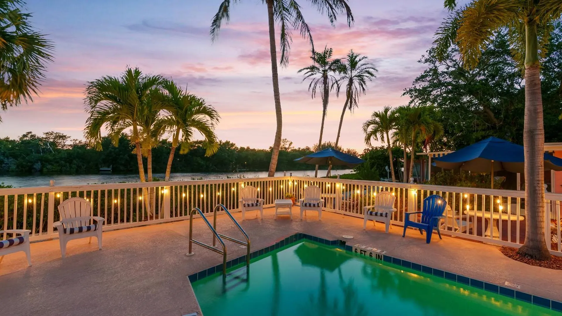 Heron Lagoon, Dock, Pool, The Ringling At Holiday home *