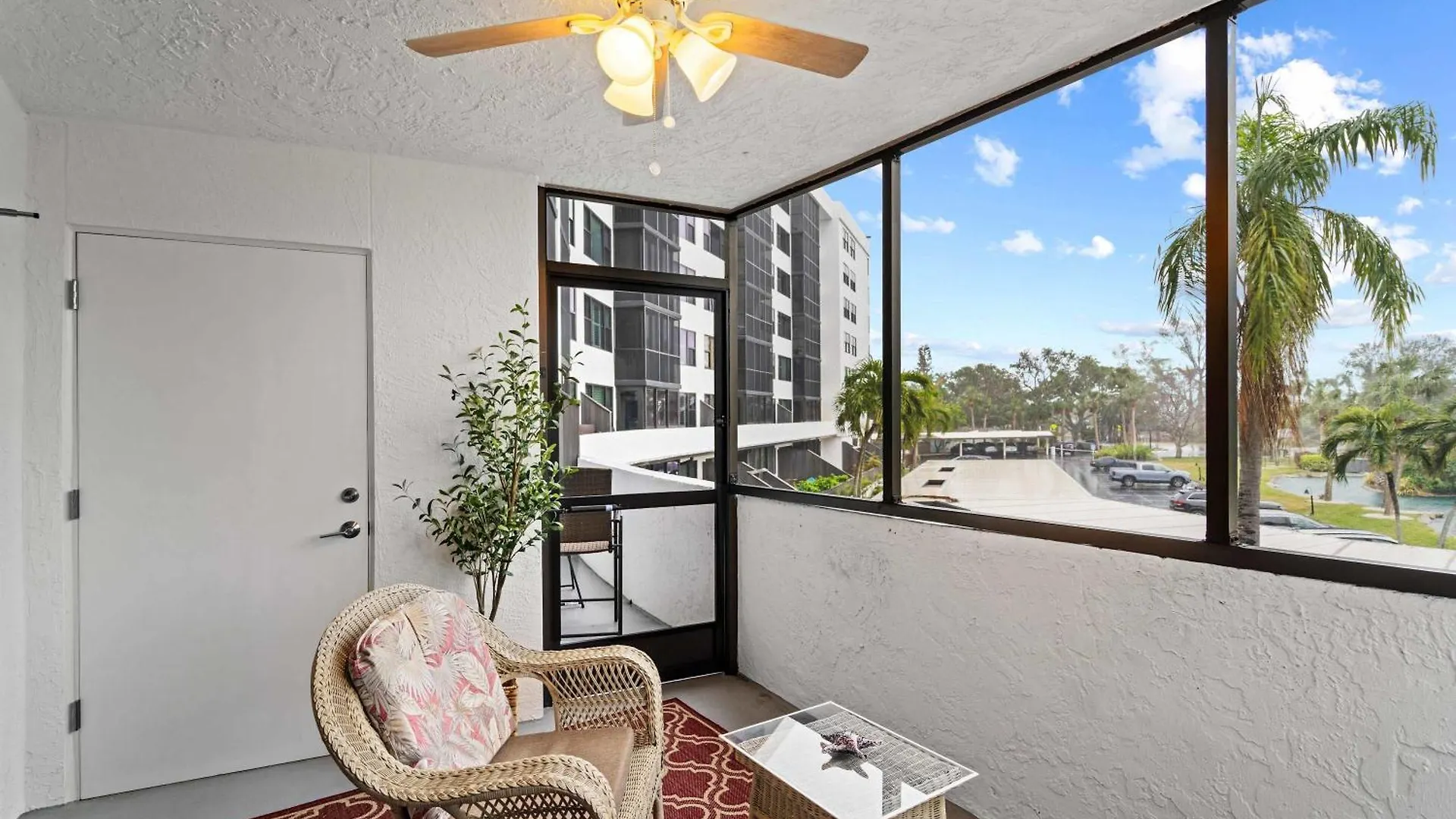 Close Proximity To Siesta Key