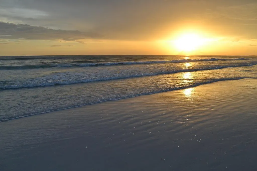 Island House Beach *