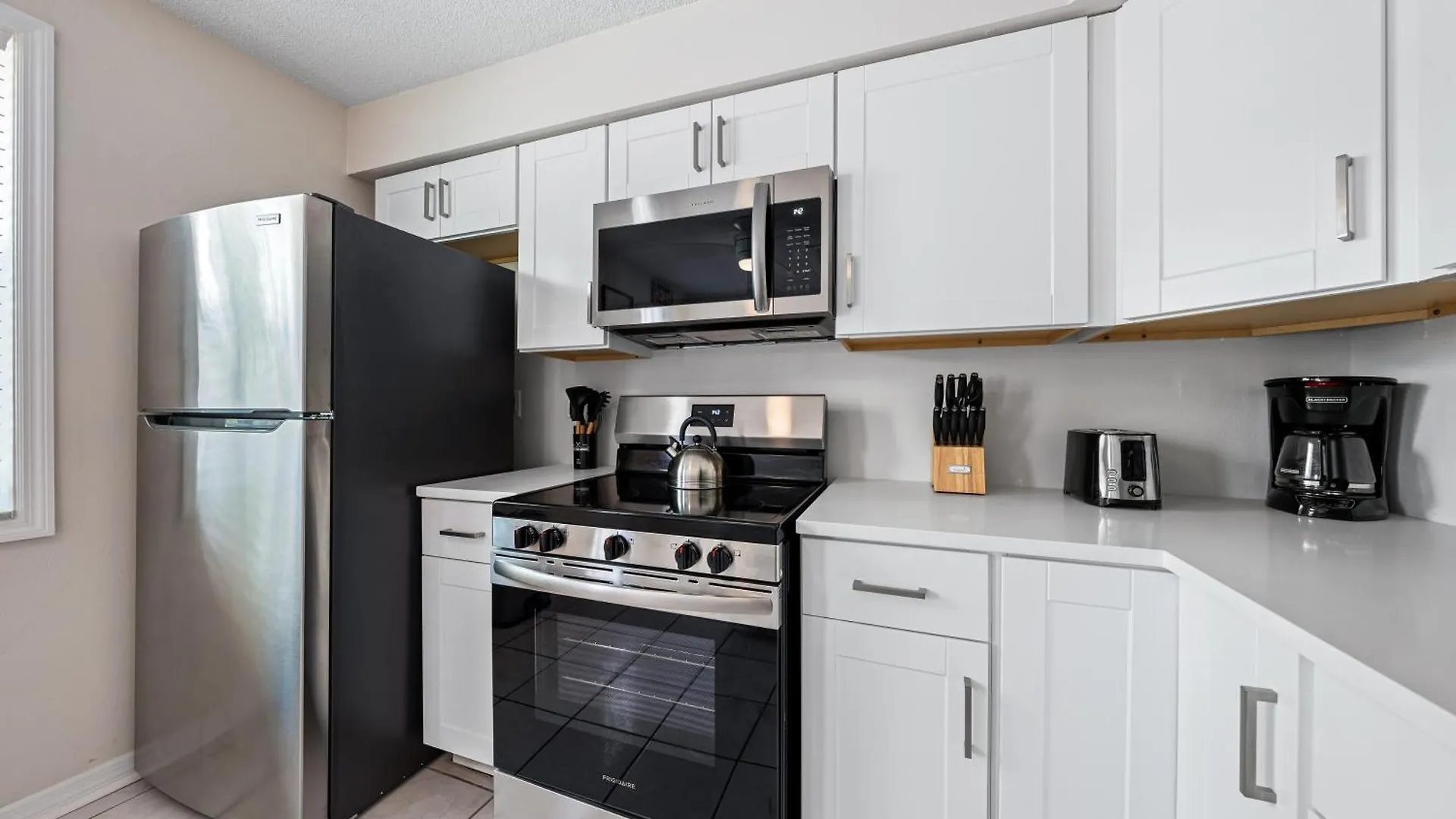 Bianco Sands Apartment