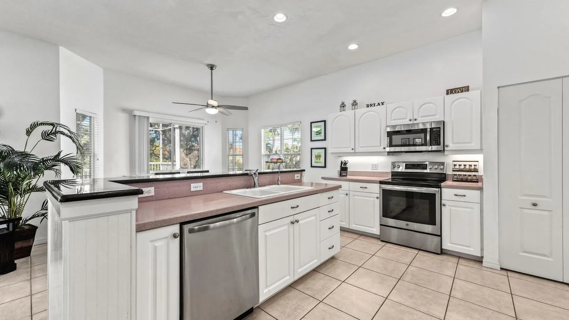 Champagne - 5322 Siesta Key