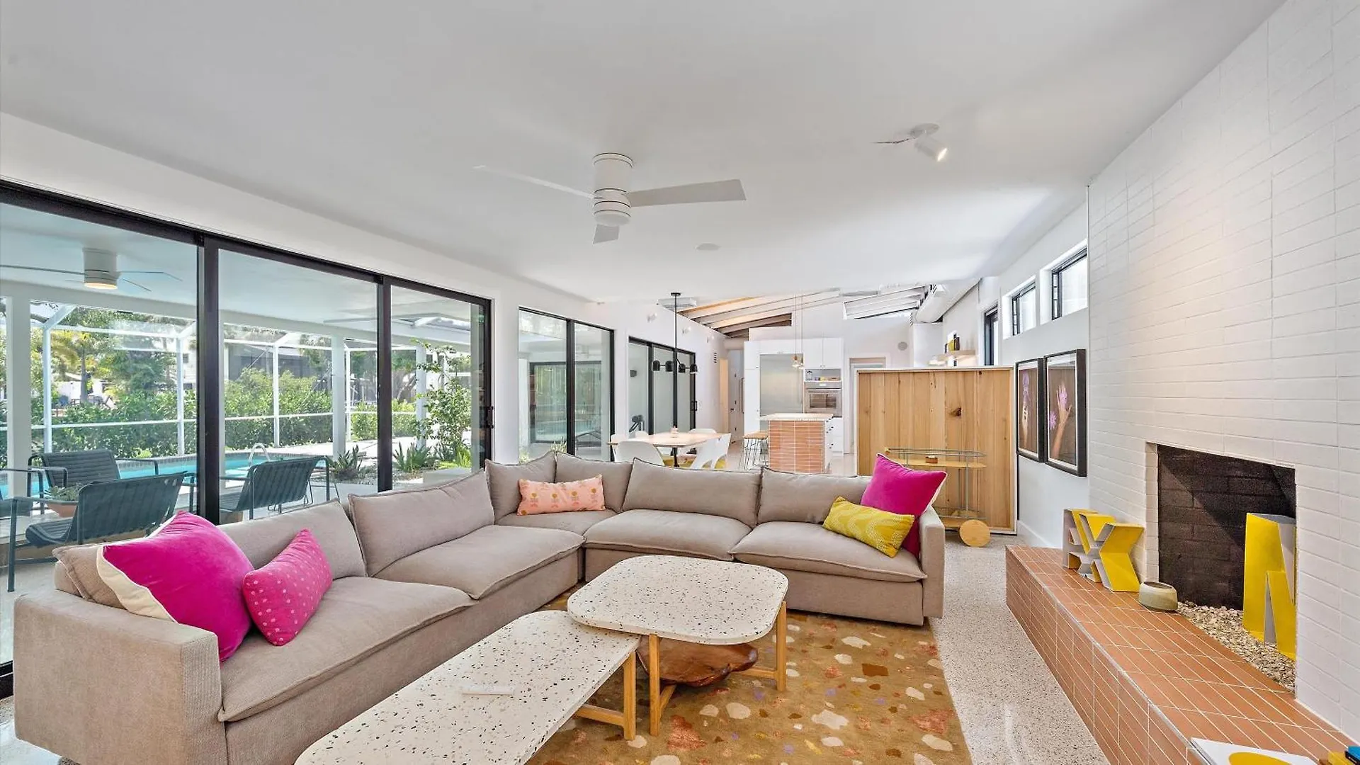 بيت للعطل The Windward House *