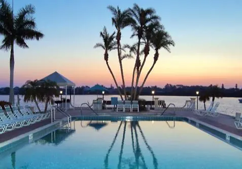Palm Bay Club *