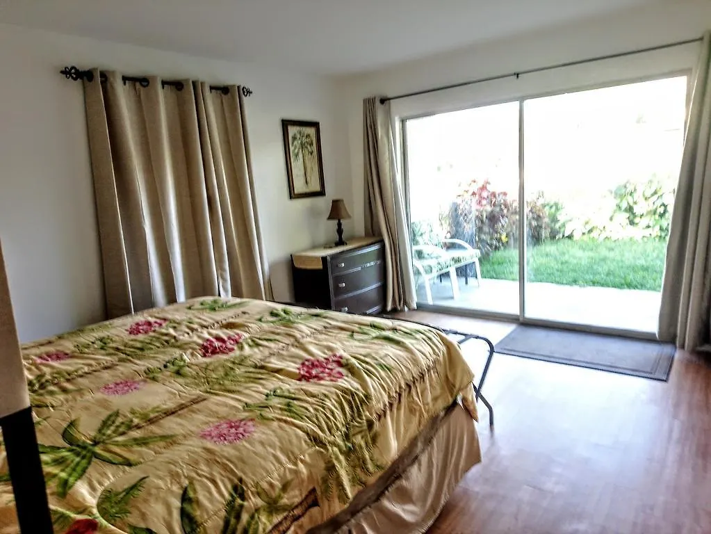 Tropical Dreams - Sarasota 2 Bedroom Near