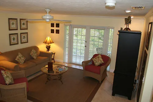 Siesta Palms By The 3*