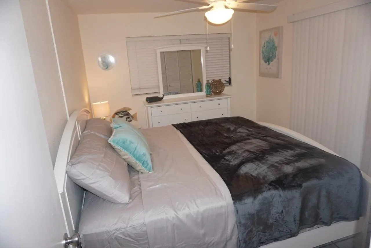 Barefoot Bungalow Siesta Key