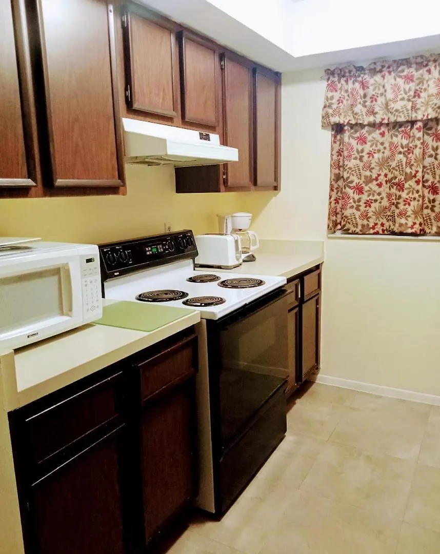 Tropical Dreams - Sarasota 2 Bedroom Near