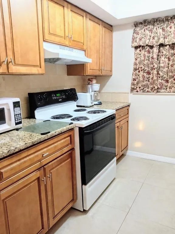 Tropical Dreams - Sarasota 2 Bedroom Near Σπίτι διακοπών