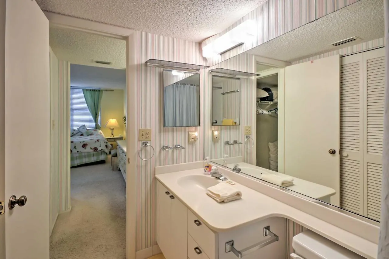 Apartment Beachfront Sarasota View! *