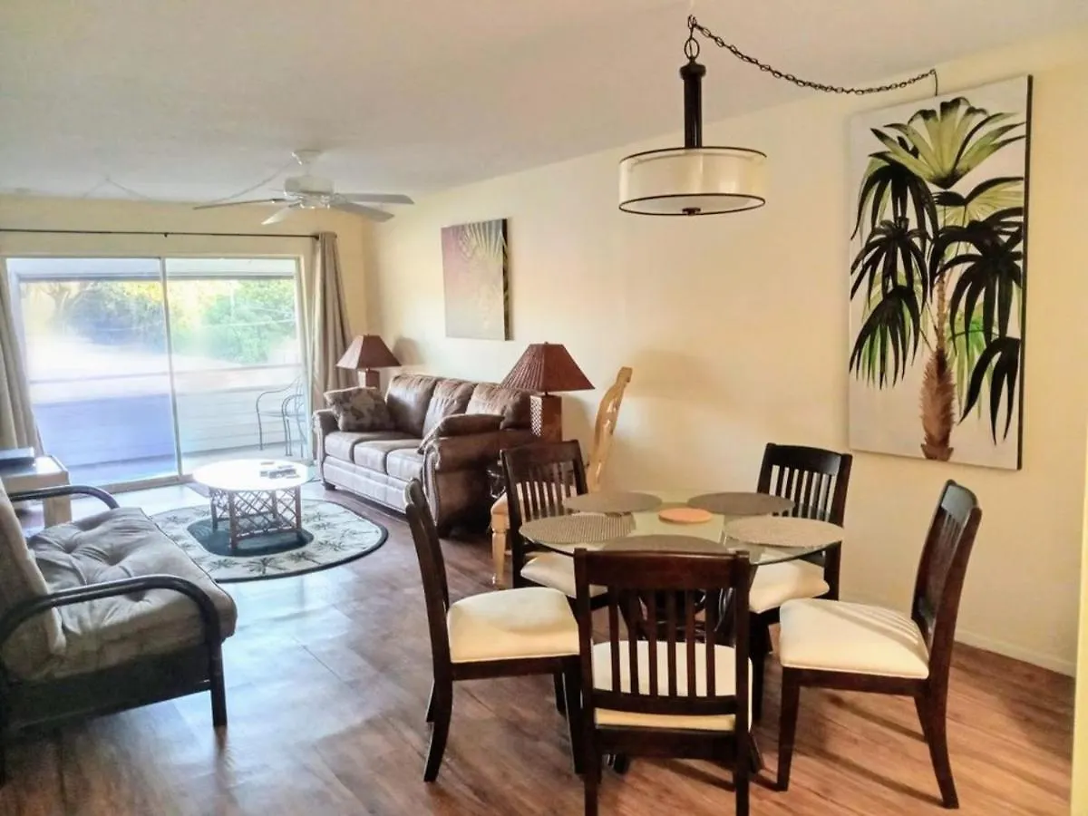 Tropical Dreams - Sarasota 2 Bedroom Near Siesta Key
