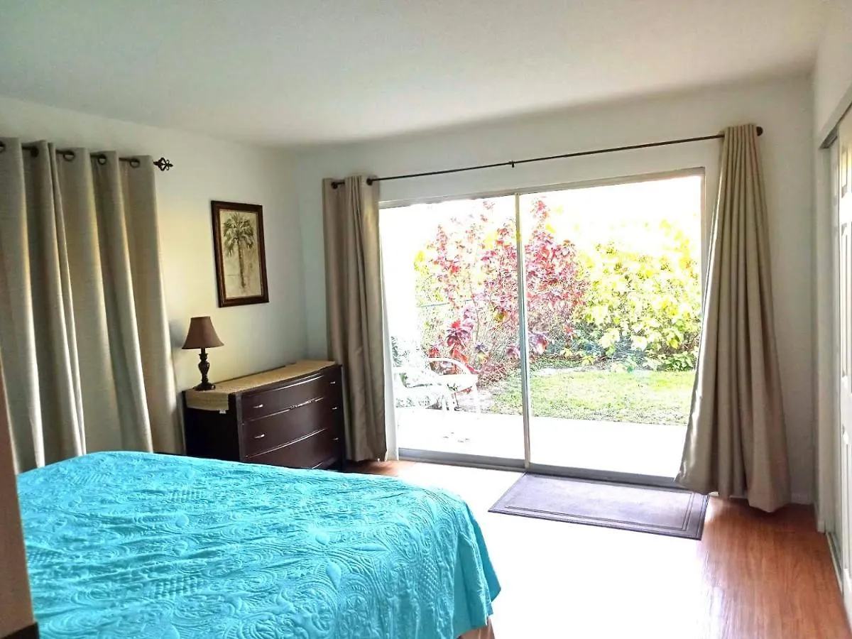 Tropical Dreams - Sarasota 2 Bedroom Near Siesta Key