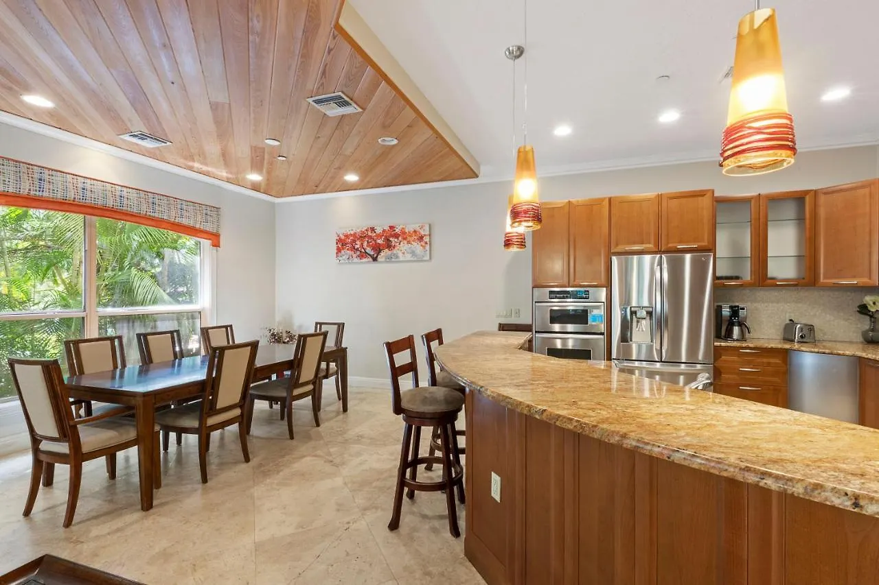 - Miramar 1216 * Siesta Key