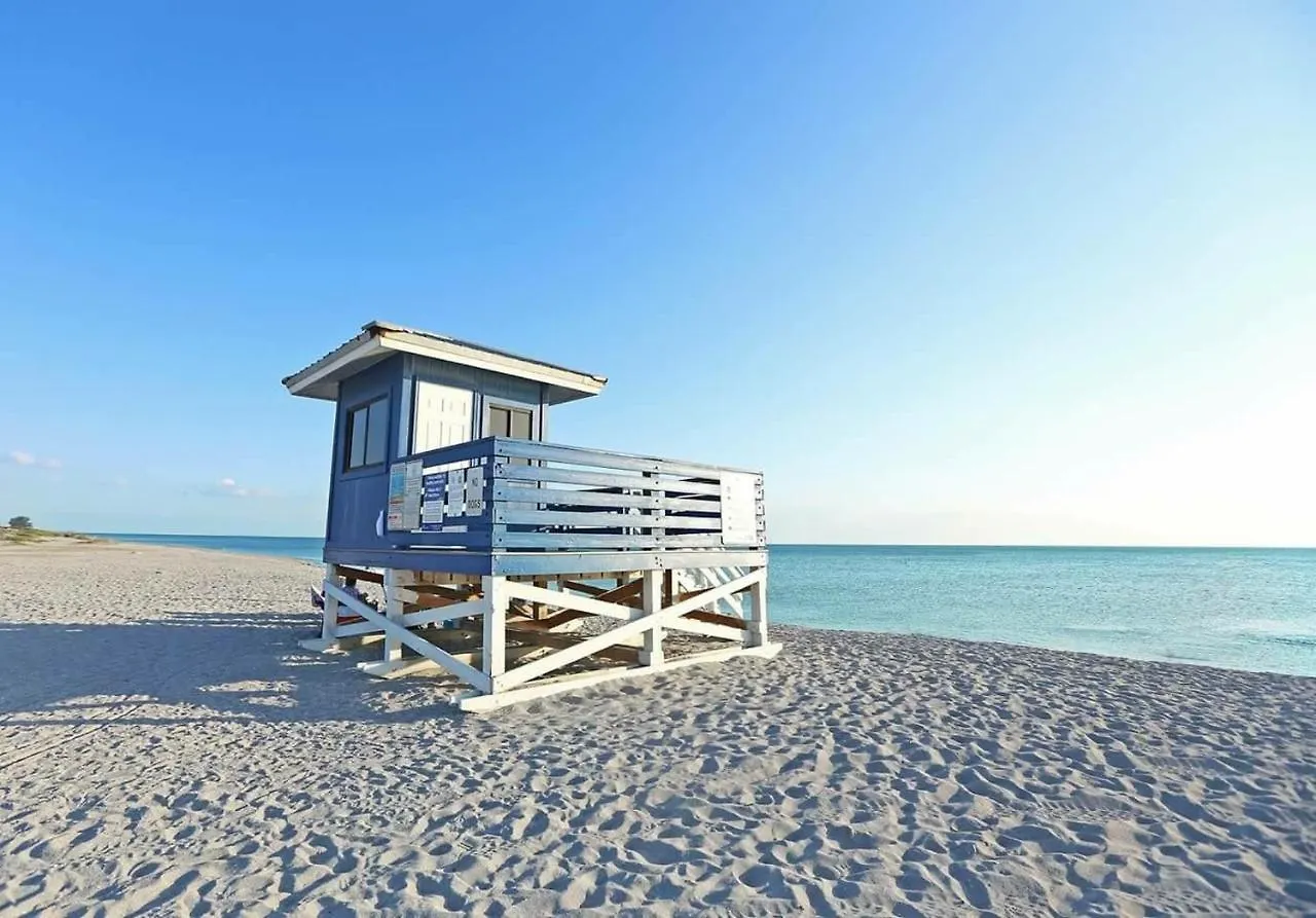 Tatil Evi Siesta Beach Cottage, Sleeps 6, Walk To Beach, Stores, & Restaurants