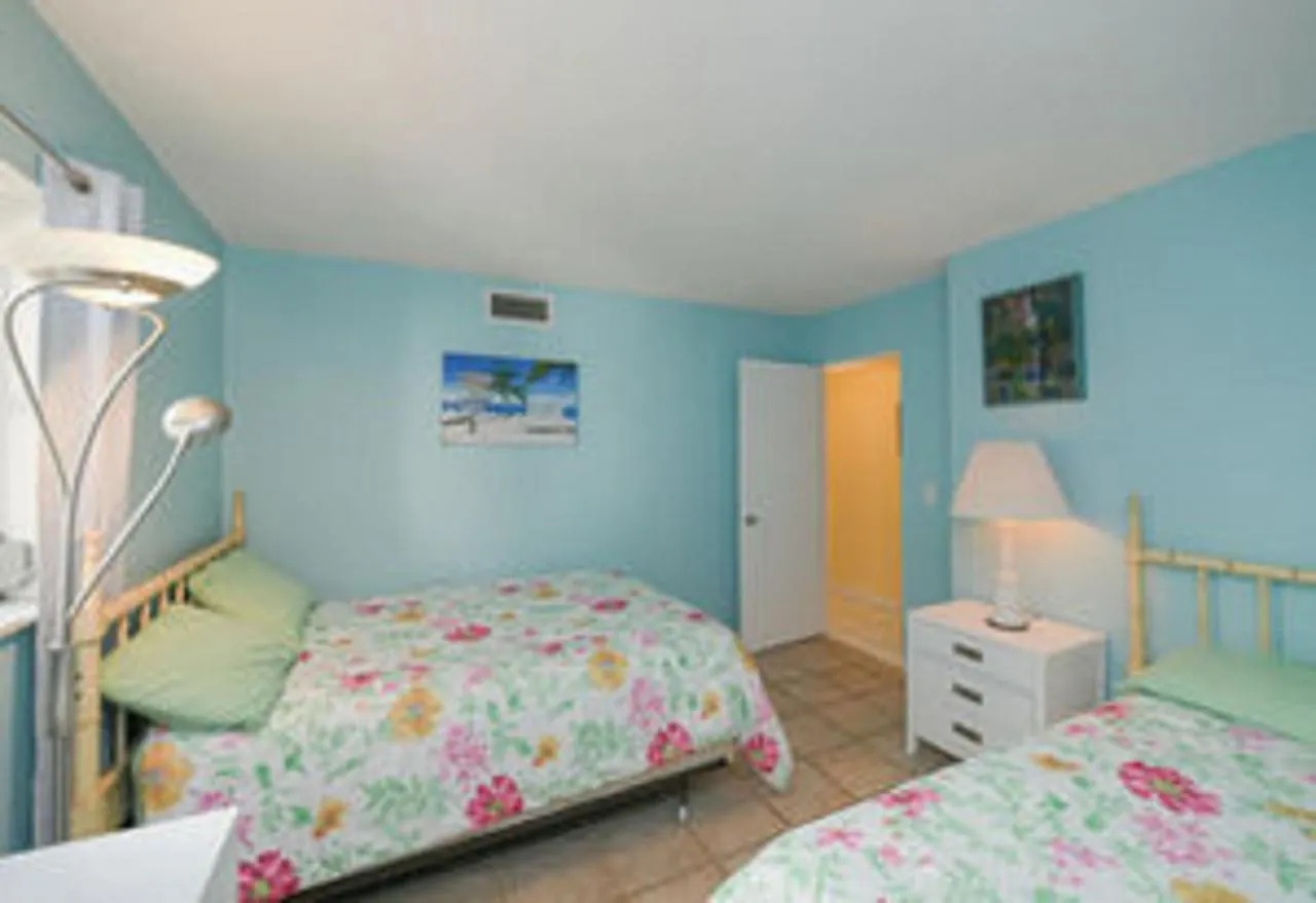 Avenida Lower * Siesta Key