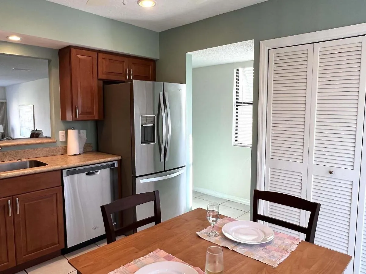 Our House At The Beach 222, Sleeps 4, 2 Bedroom, Tennis, Heated Pool شقة *