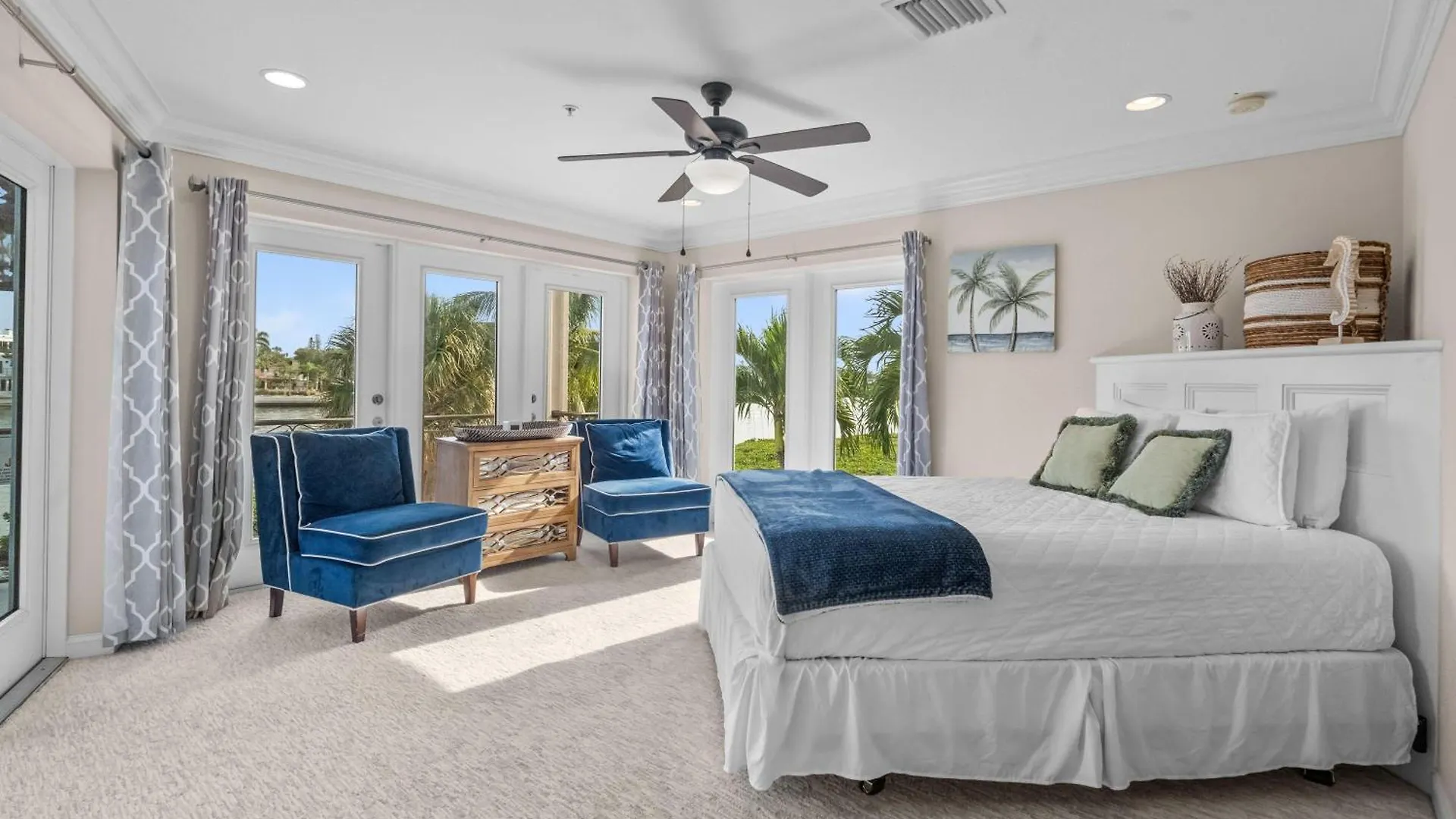 Mainsail Siesta Key