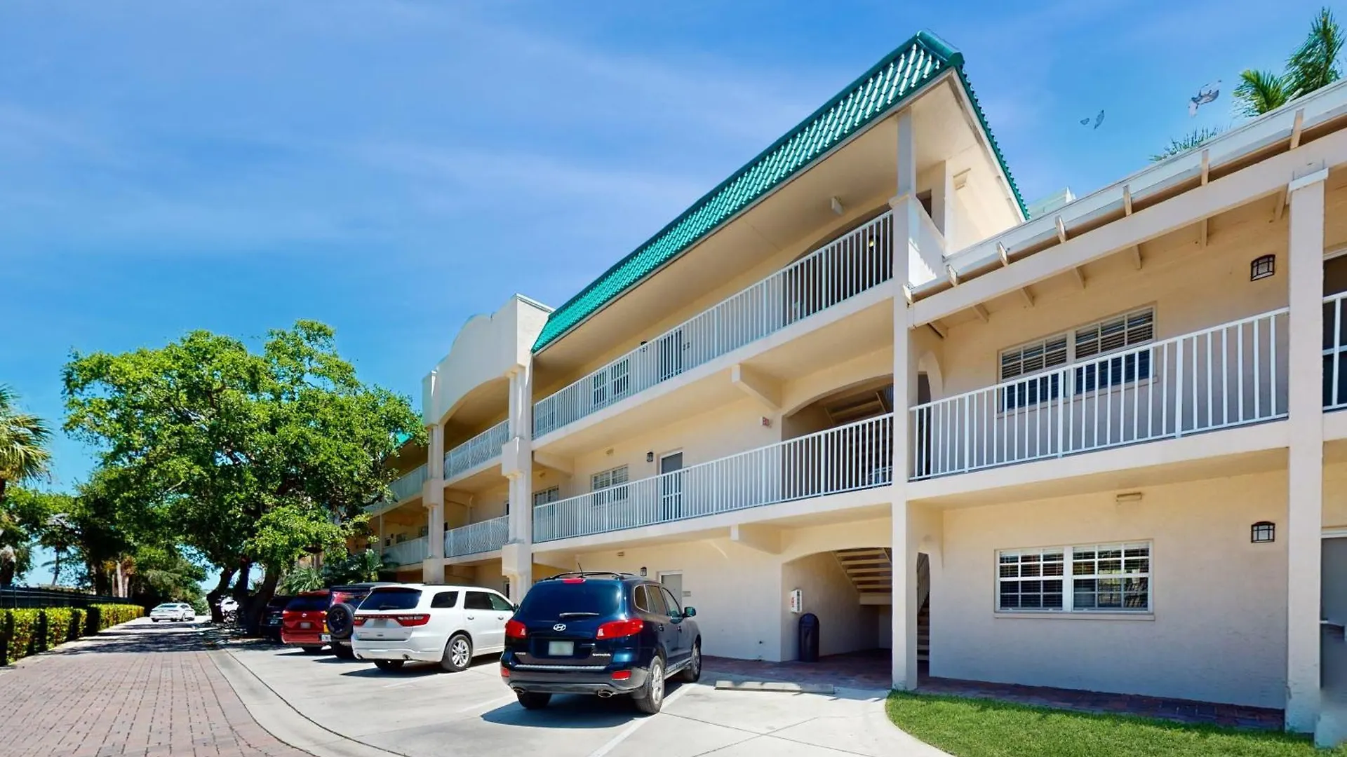 Appartement The Palm Bay Club Unit 311 *