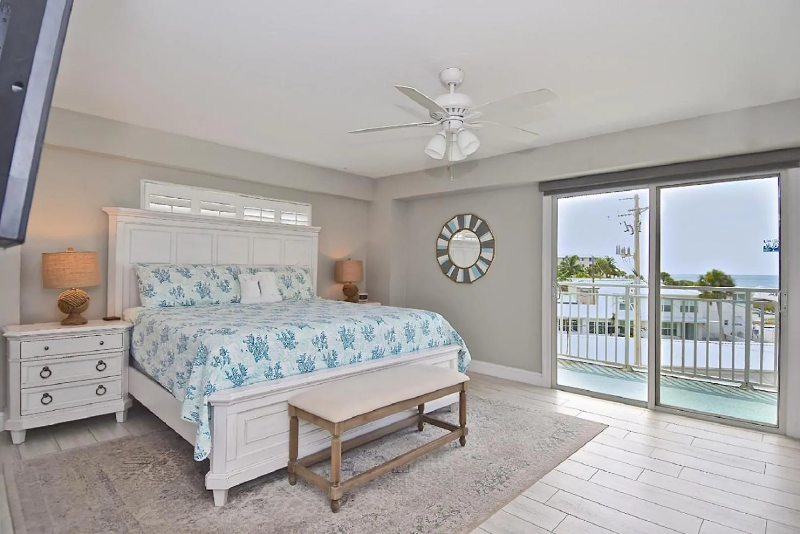 Jamaica Royale Beachfront Tower