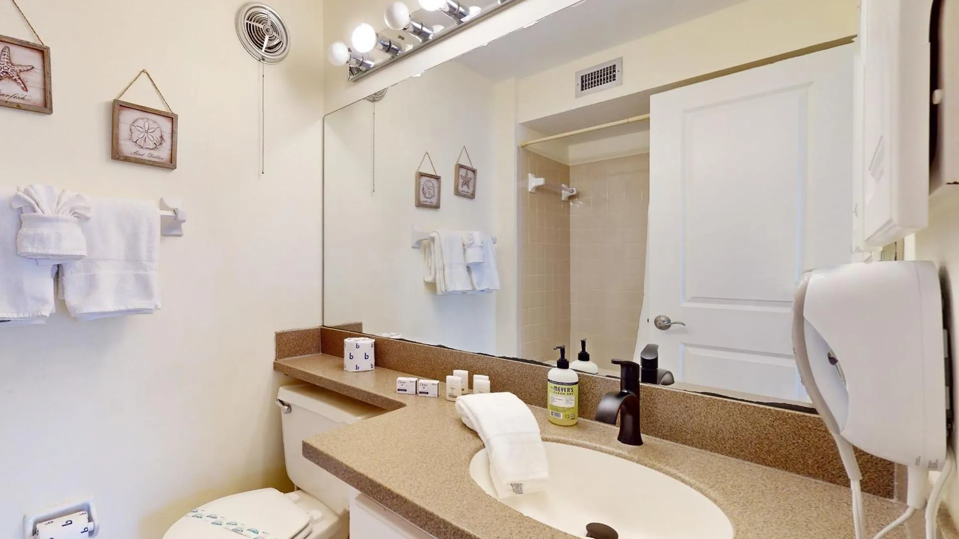 Appartement The Palm Bay Club Unit 311 *