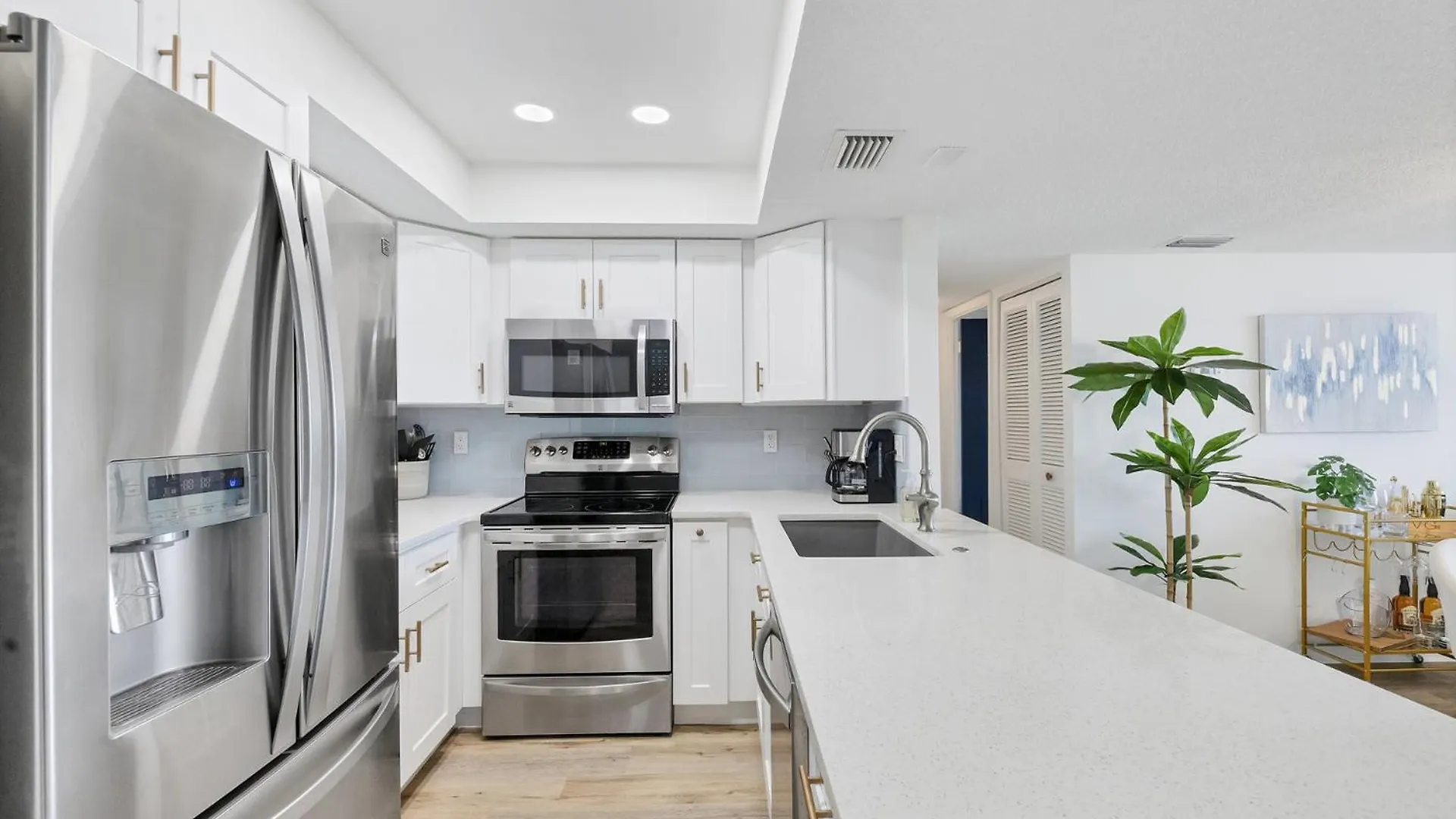 Exclusive 5 Star With Balcony On Sarasota County 1004 *